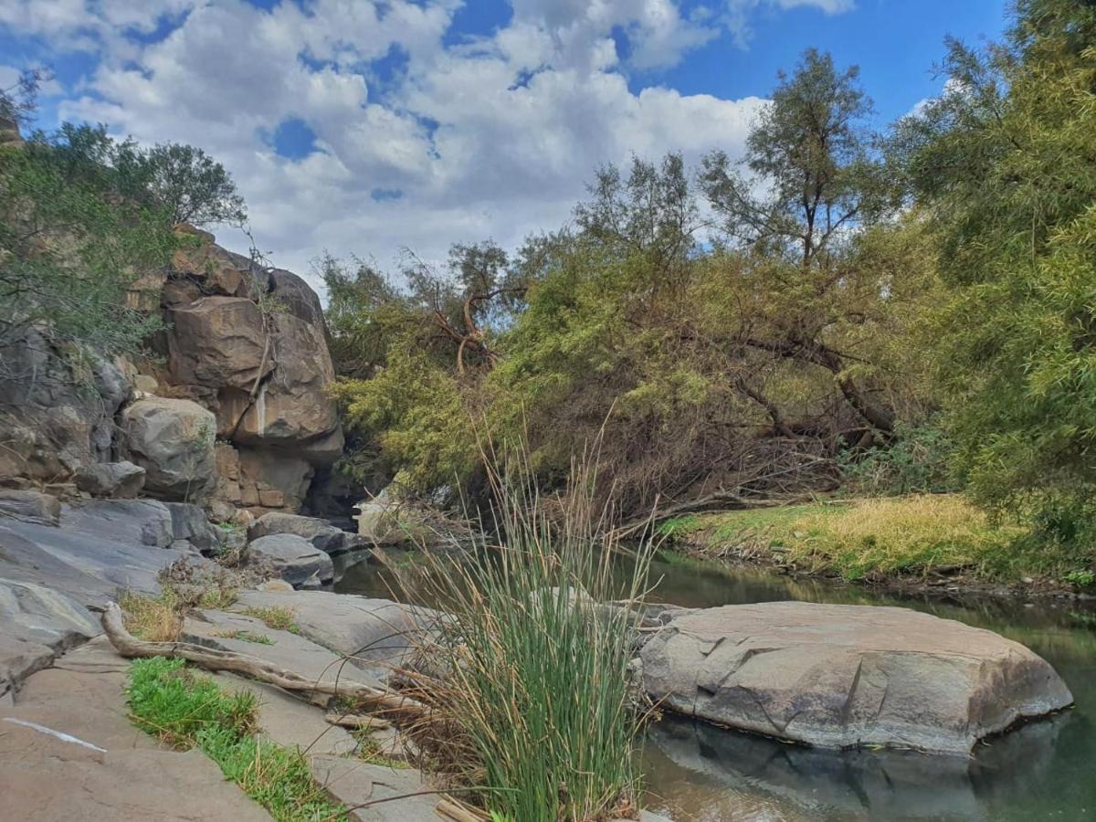 Vrede Fountain House Farm Stay Graaff-Reinet Exterior foto